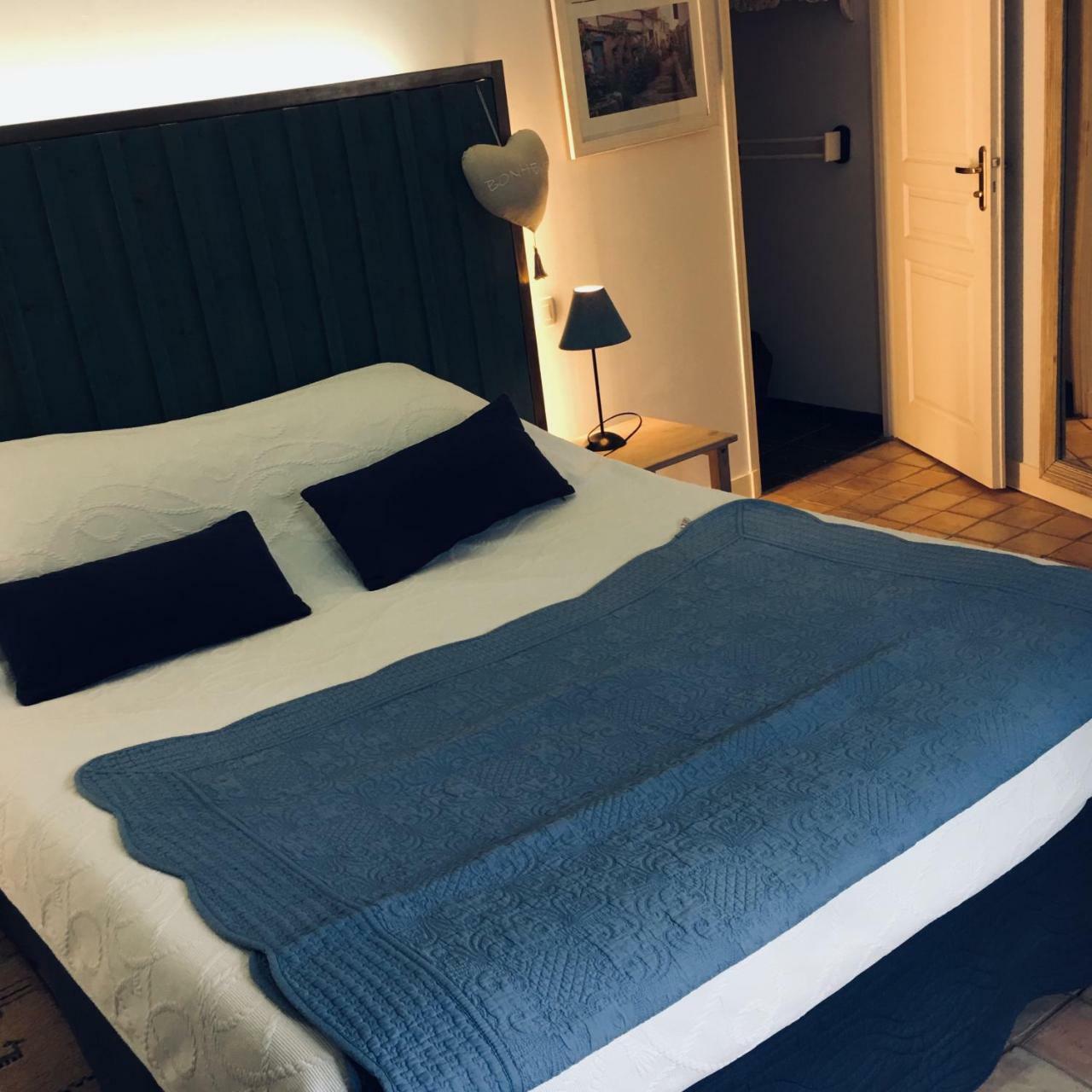 Chambres D'Hotes Le Logis Du Port Paradis Nieulle-sur-Seudre Exteriör bild