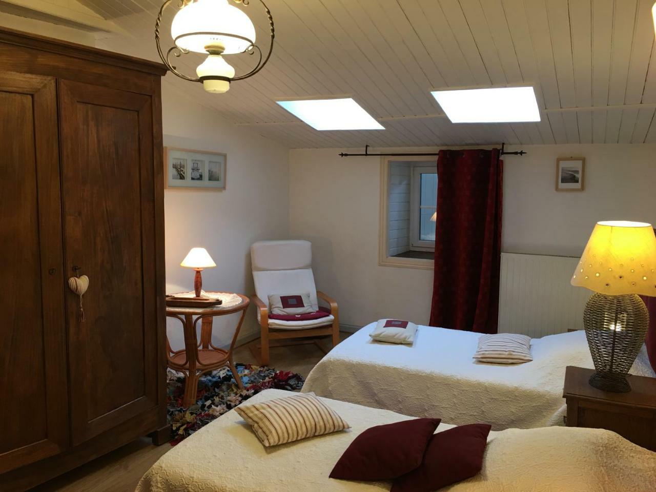 Chambres D'Hotes Le Logis Du Port Paradis Nieulle-sur-Seudre Exteriör bild